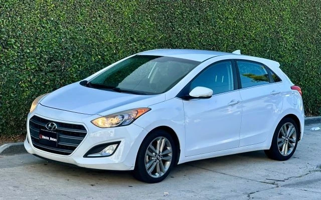 2016 Hyundai Elantra - Image 15 of 31