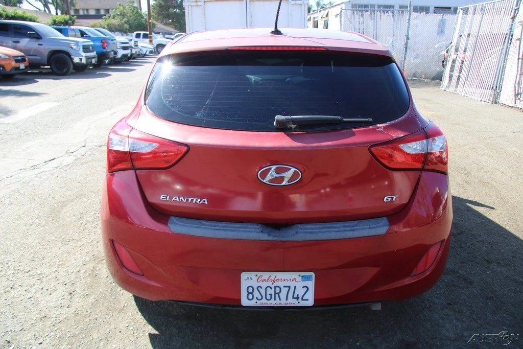 2016 Hyundai Elantra - Image 6 of 21
