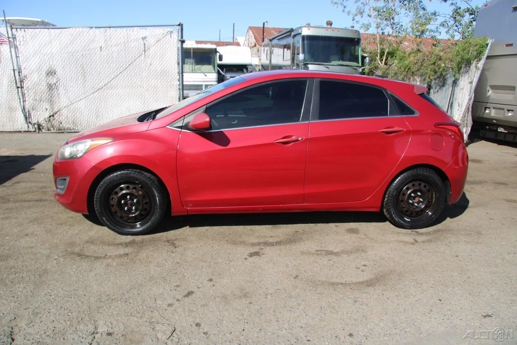 2016 Hyundai Elantra - Image 3 of 21