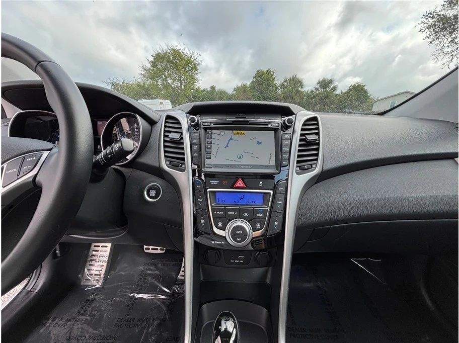 2016 Hyundai Elantra - Image 11 of 21