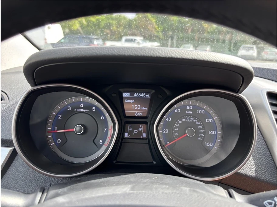 2016 Hyundai Elantra - Image 18 of 21