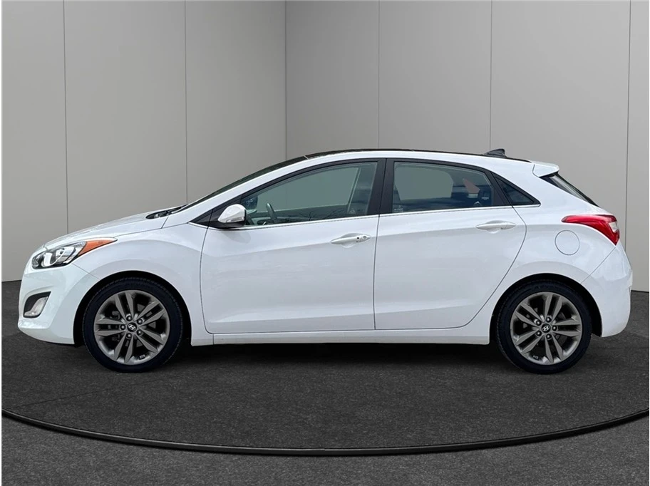 2016 Hyundai Elantra - Image 5 of 21