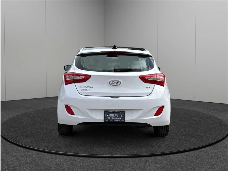 2016 Hyundai Elantra - Image 8 of 21