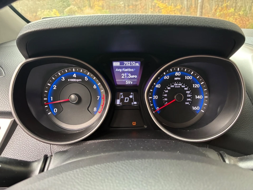 2016 Hyundai Elantra - Image 7 of 13
