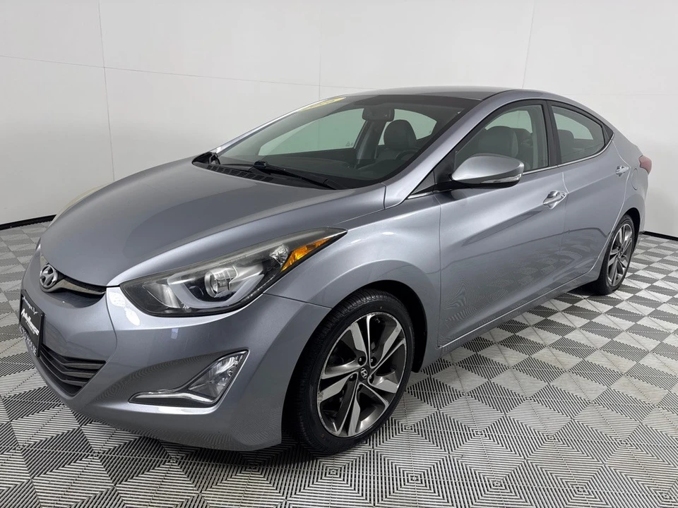2016 Hyundai Elantra - Image 9 of 12
