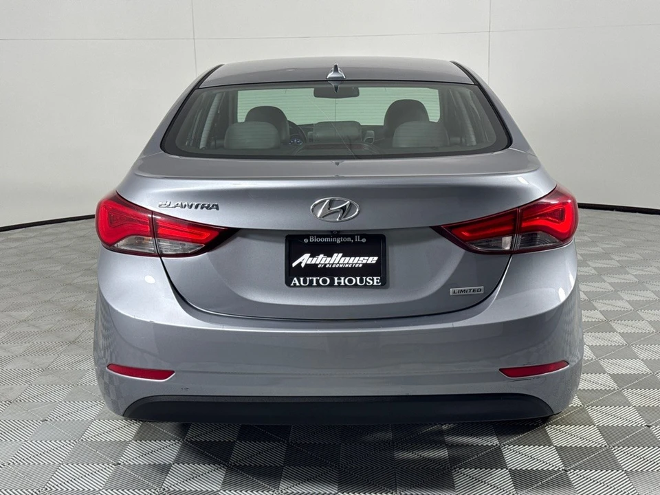 2016 Hyundai Elantra - Image 6 of 12