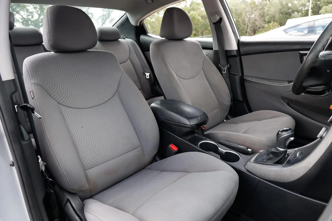 2016 Hyundai Elantra - Image 18 of 21