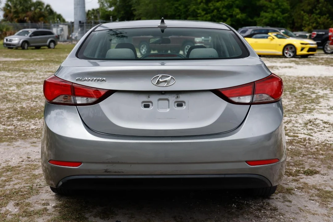 2016 Hyundai Elantra - Image 7 of 21