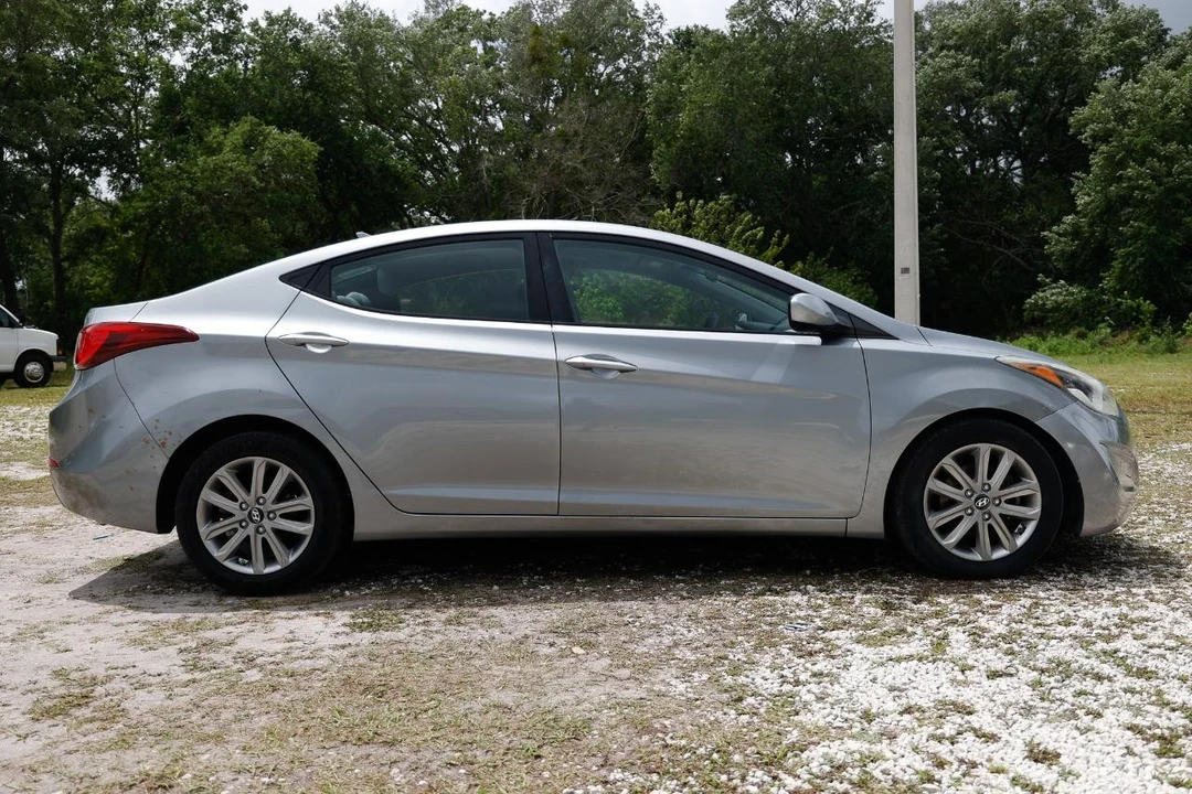 2016 Hyundai Elantra - Image 13 of 21
