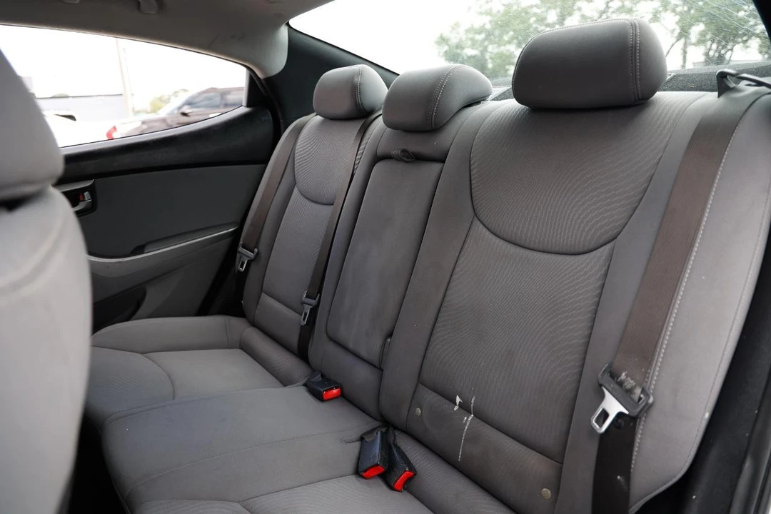 2016 Hyundai Elantra - Image 8 of 21