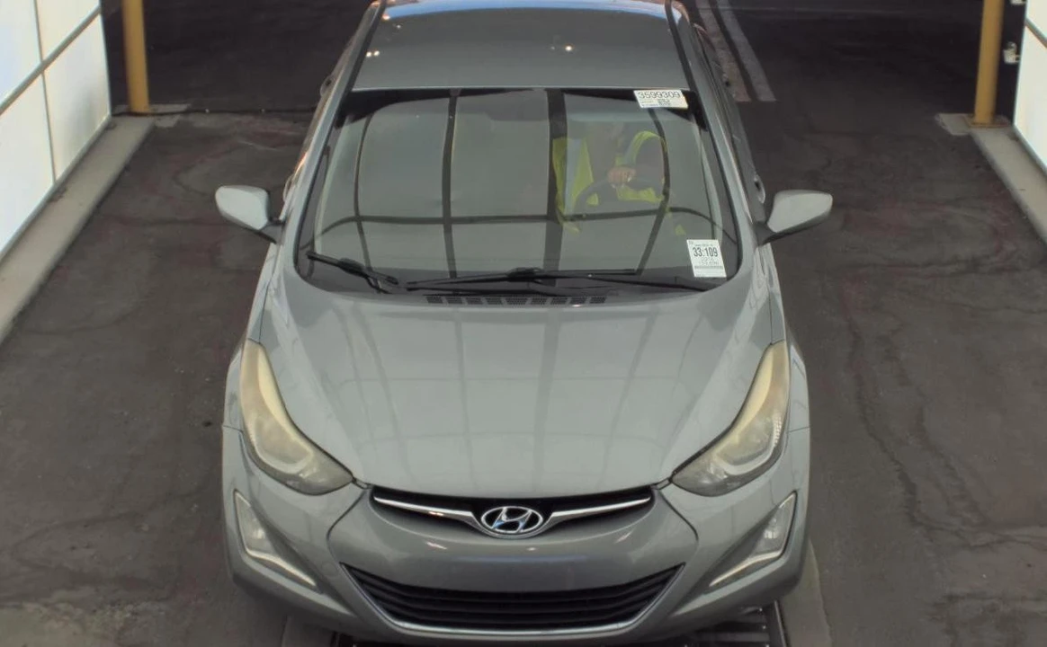2016 Hyundai Elantra - Image 2 of 12