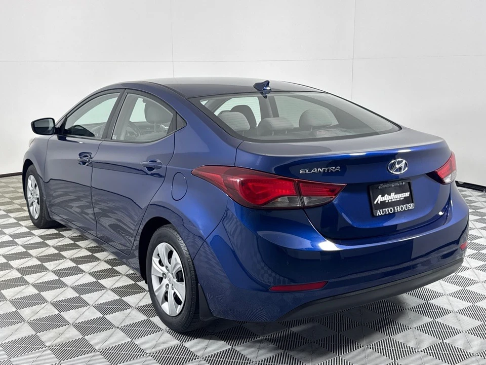 2016 Hyundai Elantra - Image 7 of 12