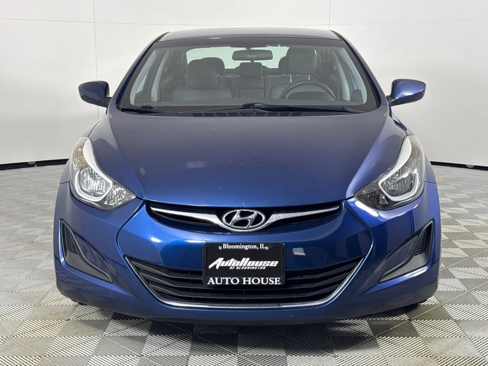 2016 Hyundai Elantra - Image 11 of 12