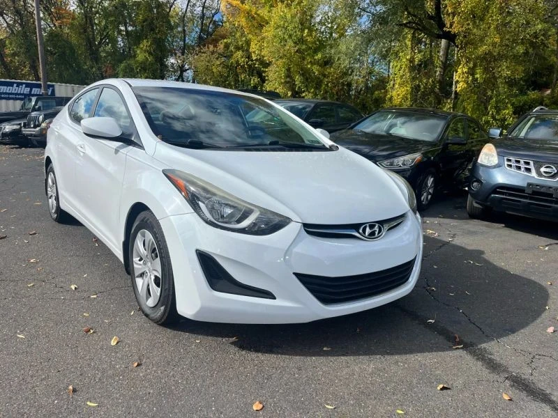 2016 Hyundai Elantra - Image 2 of 12