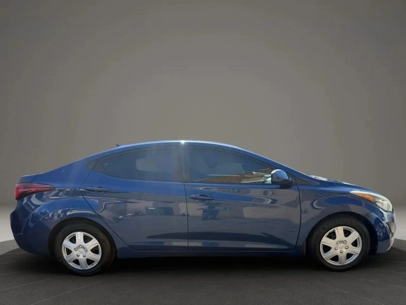 2016 Hyundai Elantra - Image 4 of 12