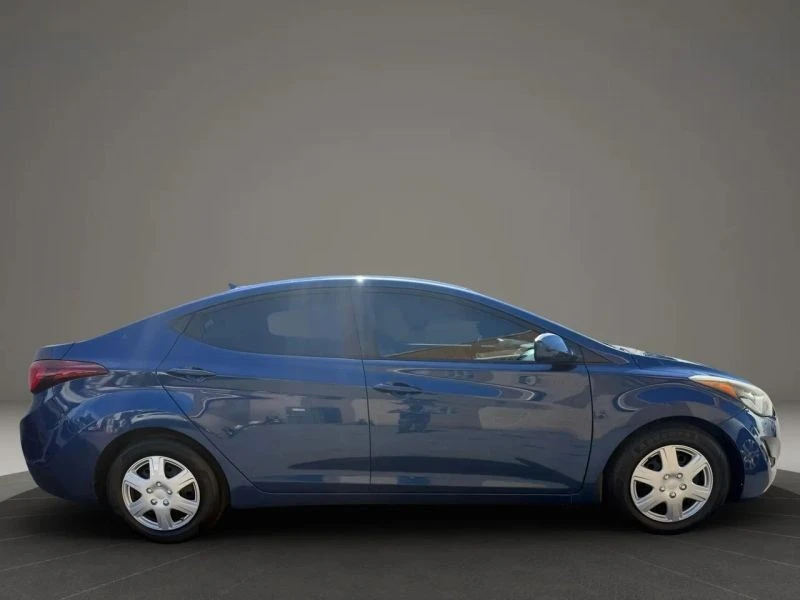 2016 Hyundai Elantra - Image 4 of 12