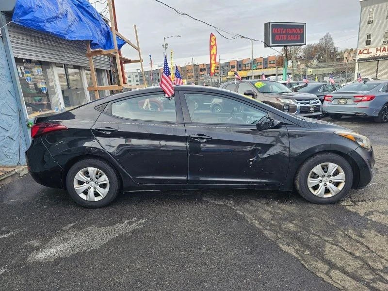 2016 Hyundai Elantra - Image 3 of 12