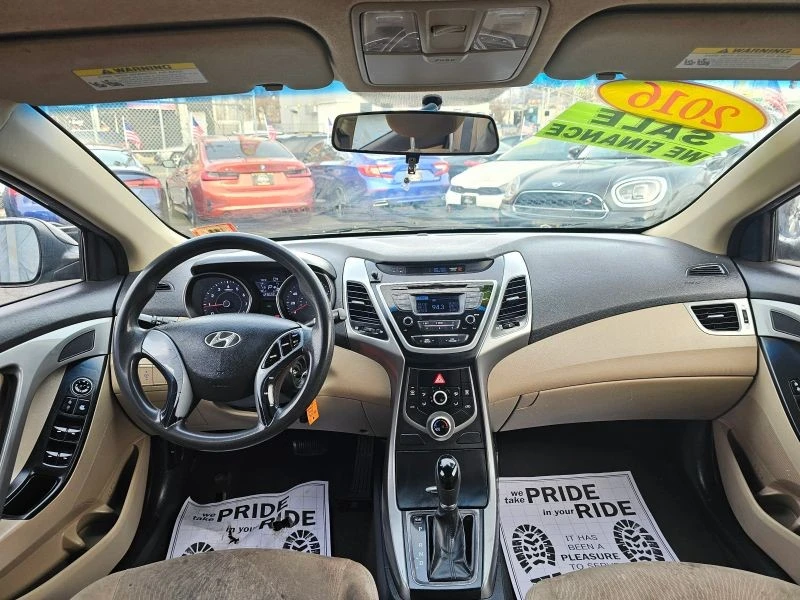 2016 Hyundai Elantra - Image 10 of 12