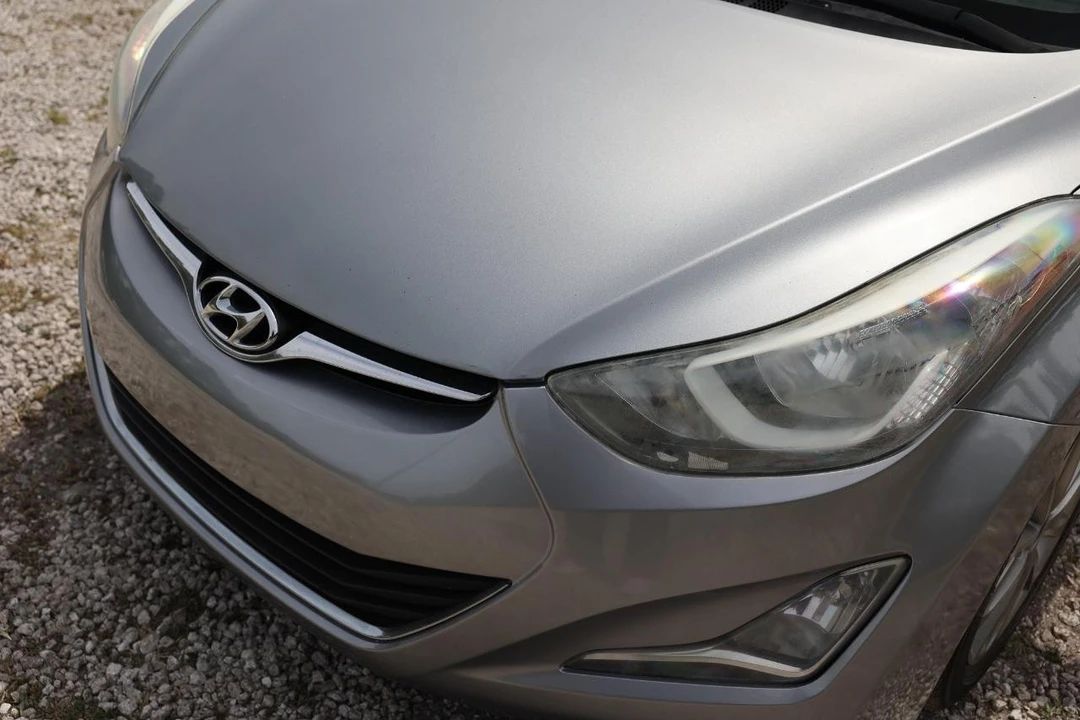 2016 Hyundai Elantra - Image 25 of 31