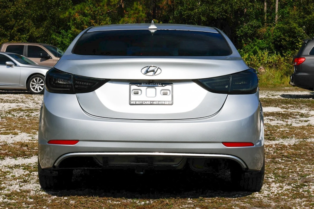 2016 Hyundai Elantra - Image 7 of 12