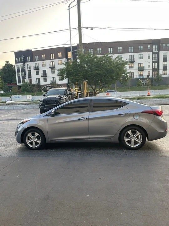 2016 Hyundai Elantra - Image 5 of 12
