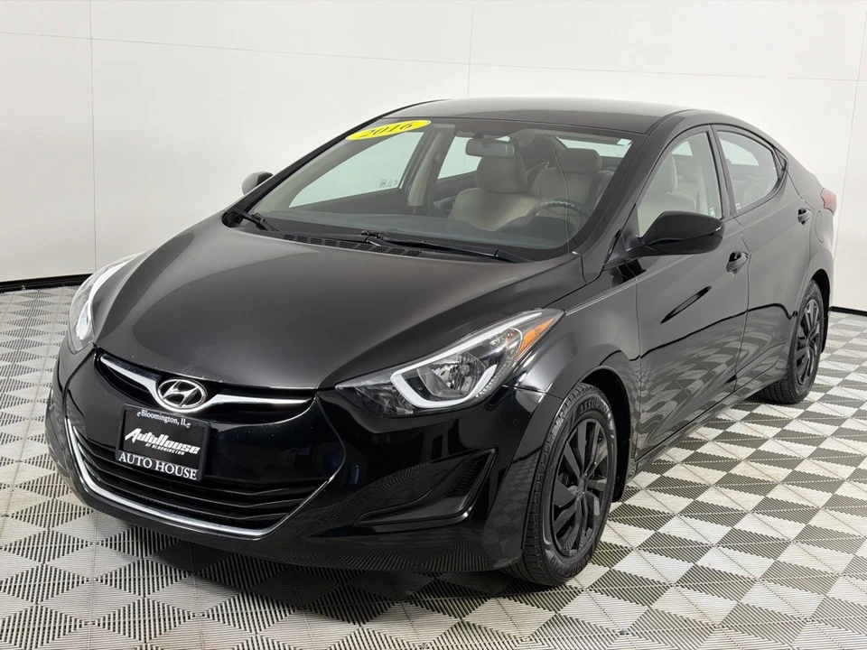 2016 Hyundai Elantra - Image 9 of 12