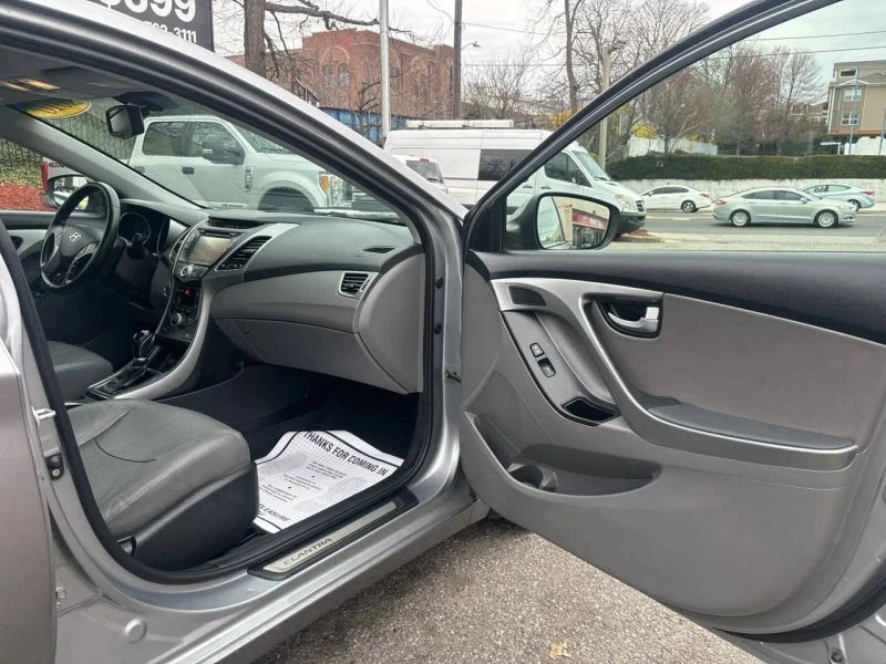 2016 Hyundai Elantra - Image 7 of 12