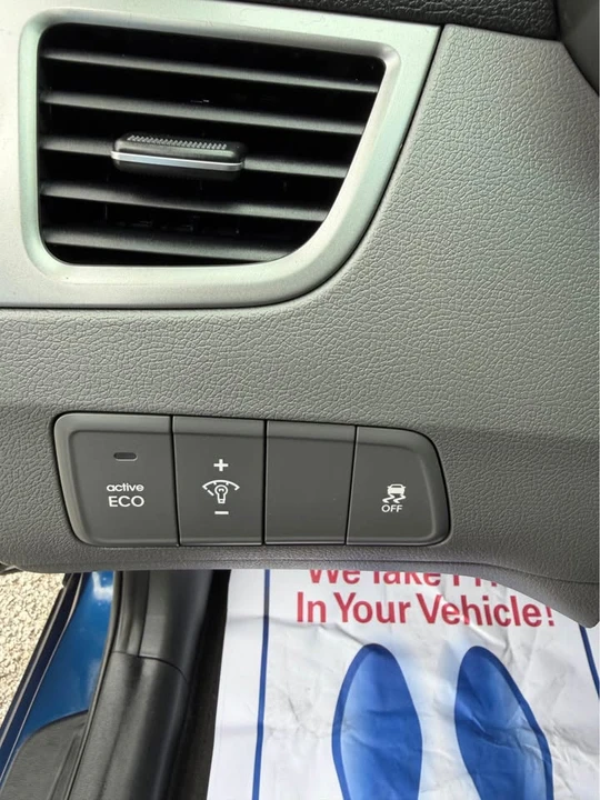 2016 Hyundai Elantra - Image 13 of 20