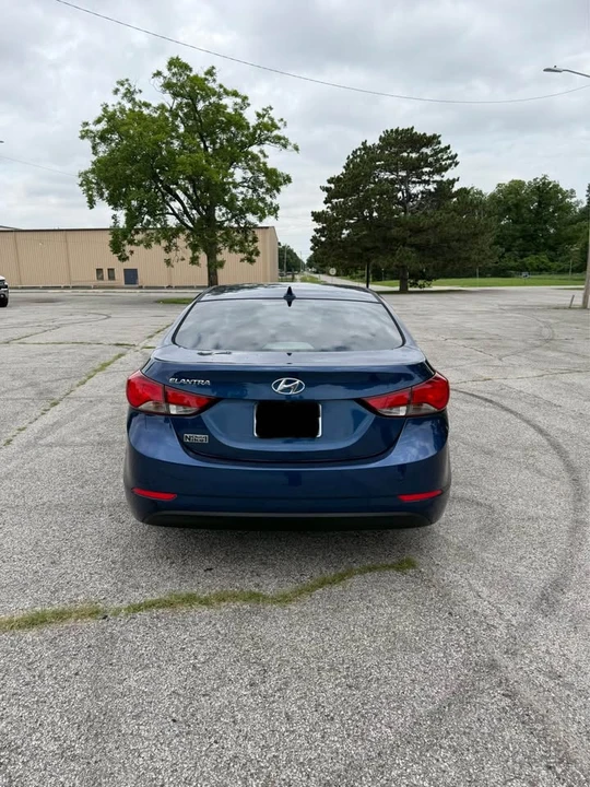 2016 Hyundai Elantra - Image 9 of 20