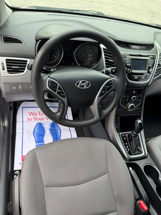2016 Hyundai Elantra - Image 10 of 20