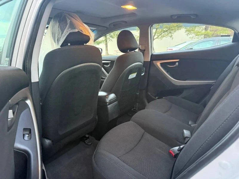 2016 Hyundai Elantra - Image 11 of 12