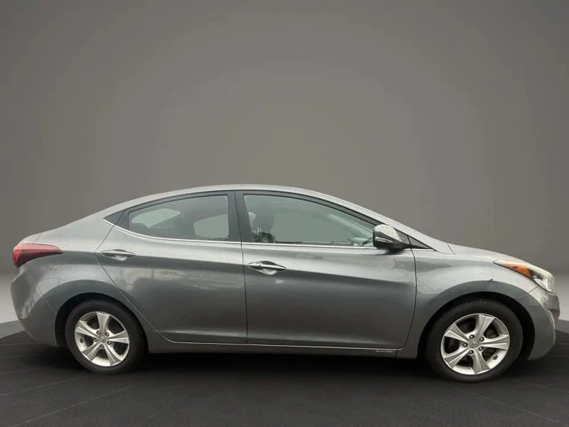 2016 Hyundai Elantra - Image 4 of 12