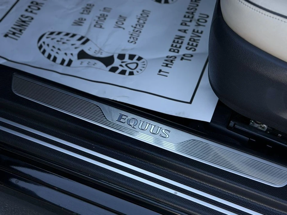 2016 Hyundai Equus - Image 14 of 21