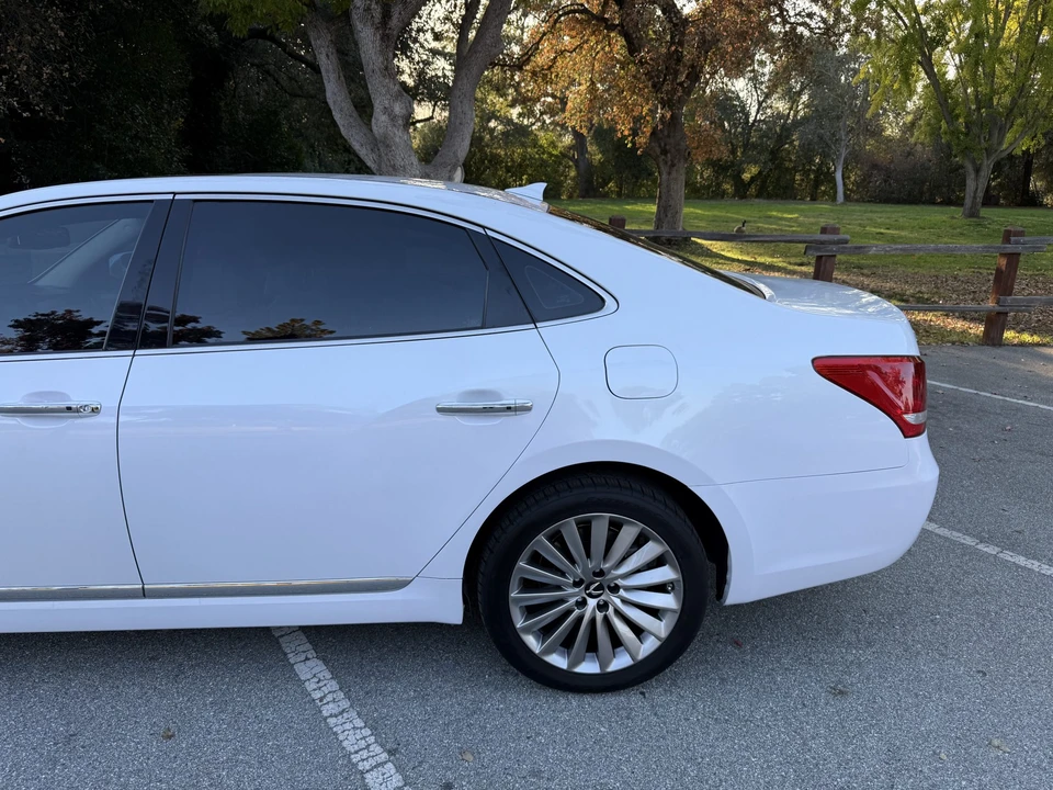 2016 Hyundai Equus - Image 23 of 31