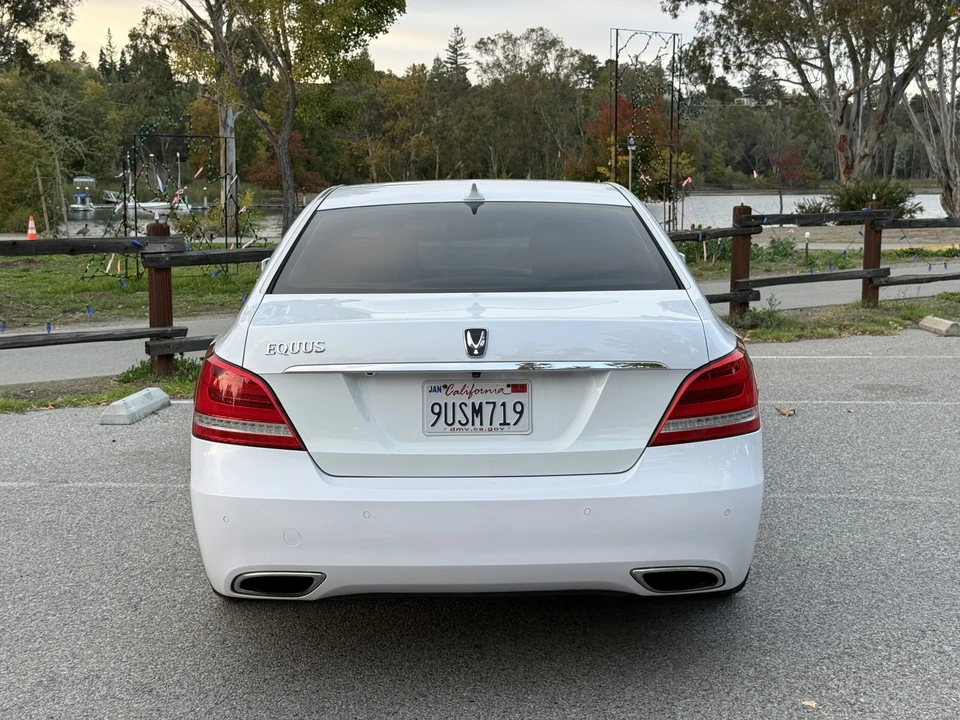 2016 Hyundai Equus - Image 15 of 31