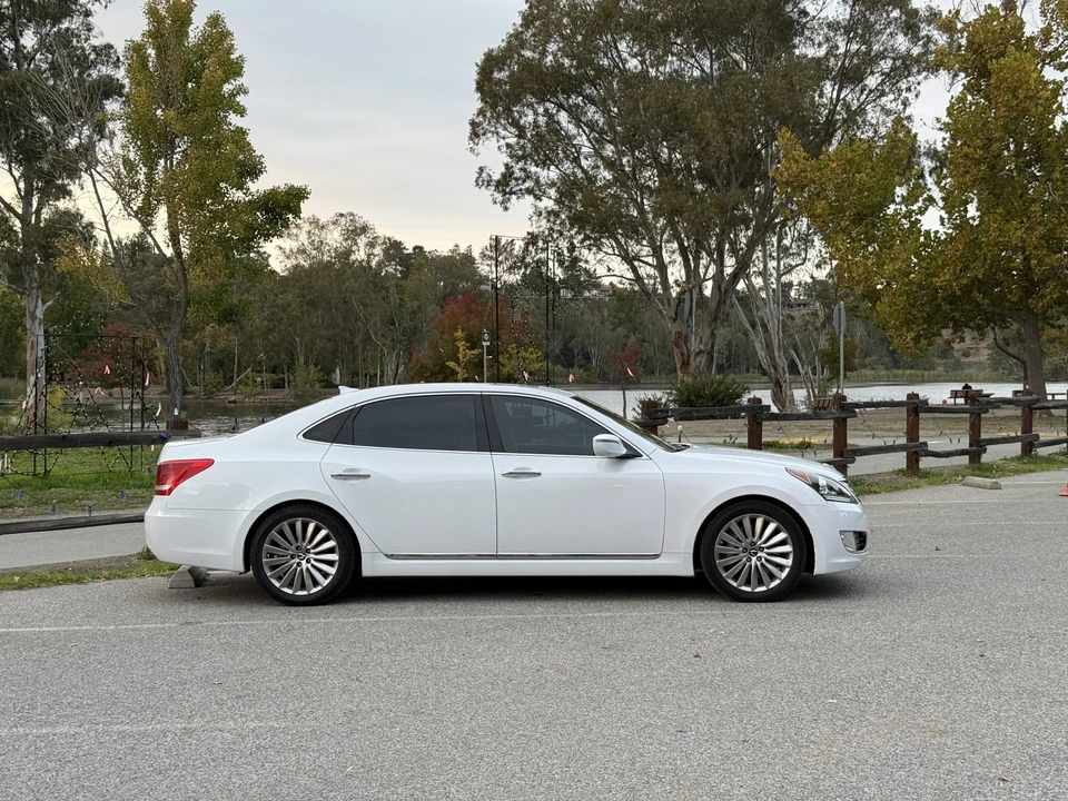 2016 Hyundai Equus - Image 18 of 31