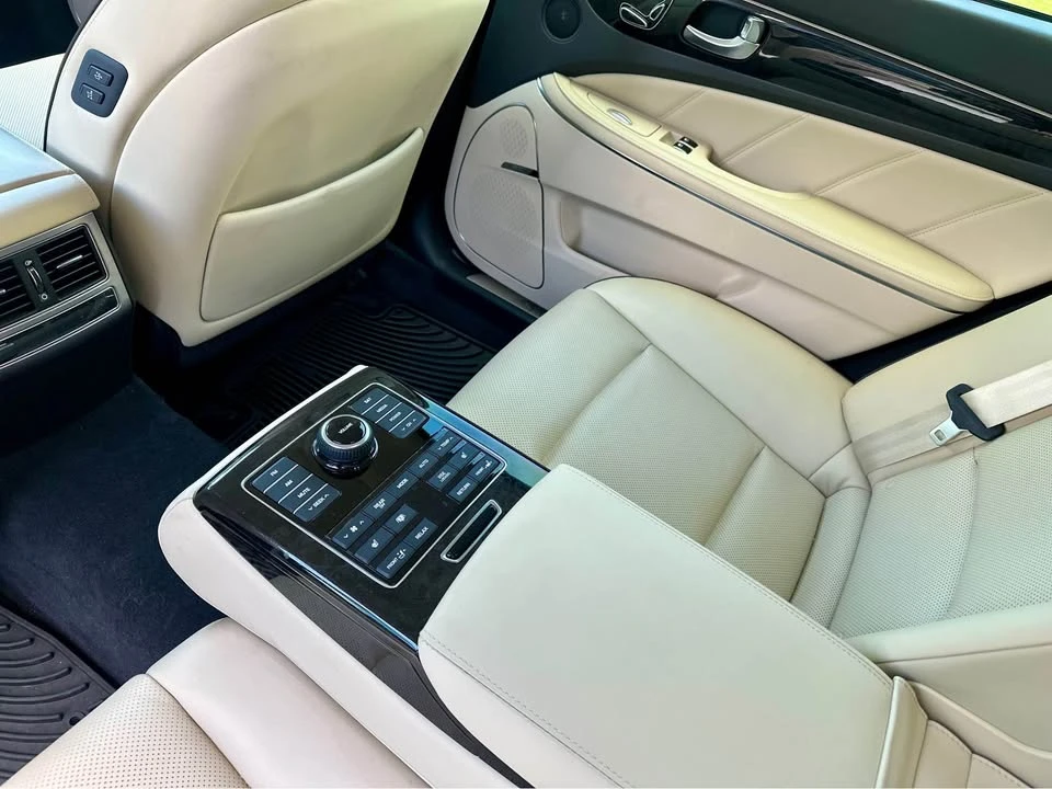 2016 Hyundai Equus - Image 10 of 11