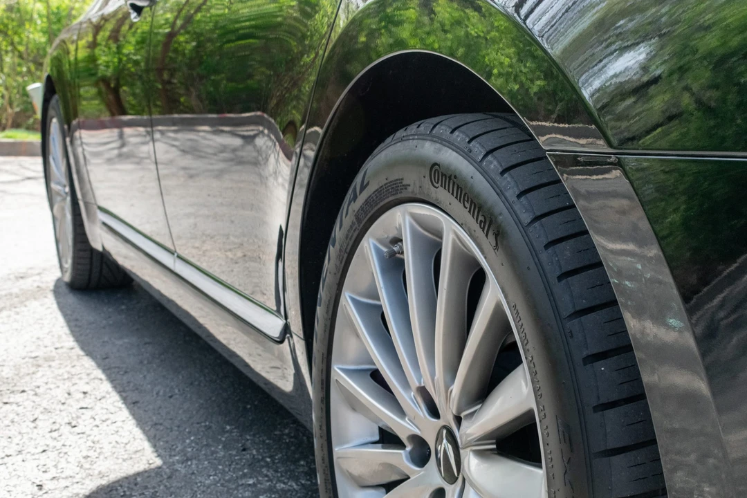 2016 Hyundai Equus - Image 23 of 31