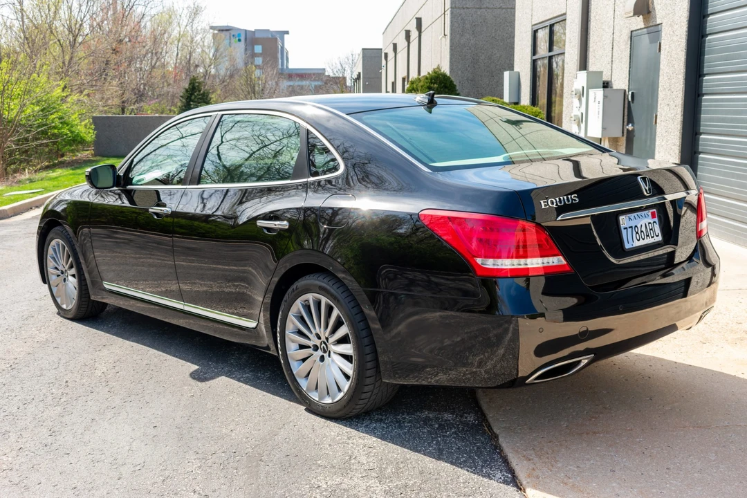 2016 Hyundai Equus - Image 8 of 31