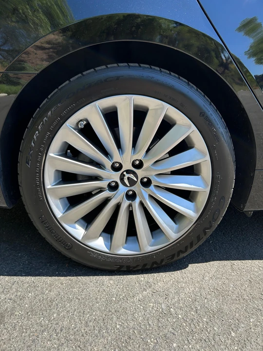 2016 Hyundai Equus - Image 26 of 31