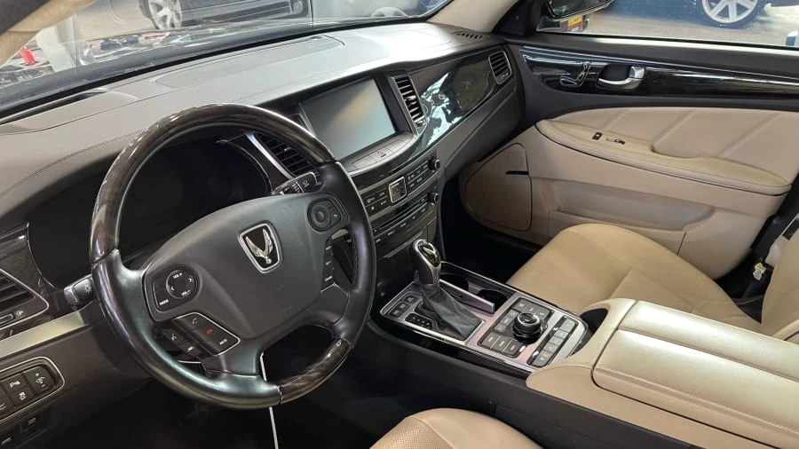 2016 Hyundai Equus - Image 5 of 10