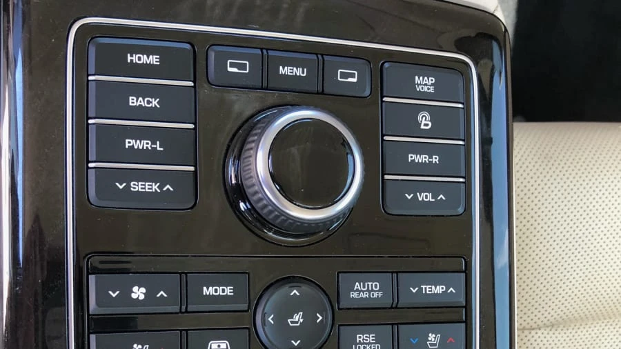 2016 Hyundai Equus - Image 7 of 10