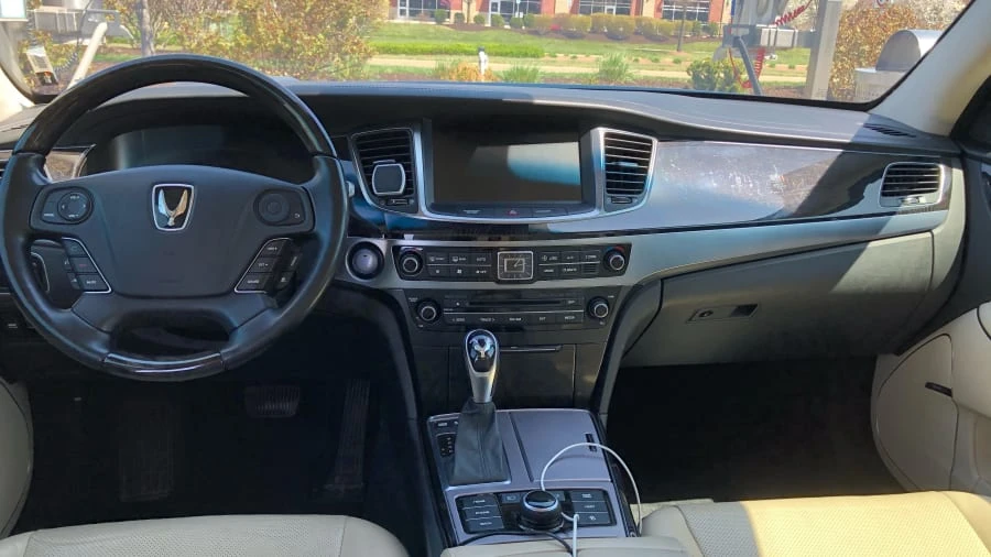 2016 Hyundai Equus - Image 6 of 10