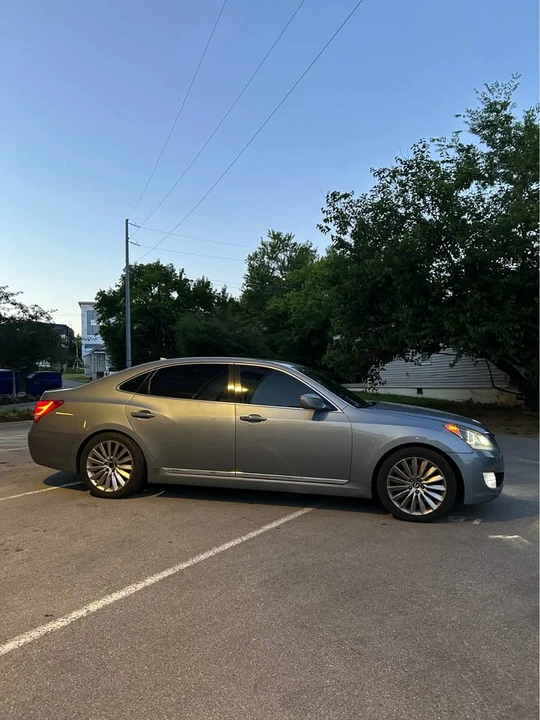 2016 Hyundai Equus - Image 2 of 11