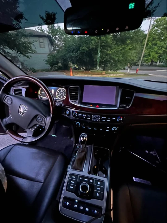 2016 Hyundai Equus - Image 4 of 11