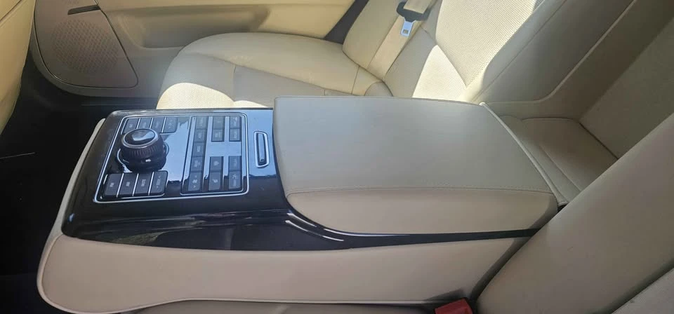 2016 Hyundai Equus - Image 11 of 19
