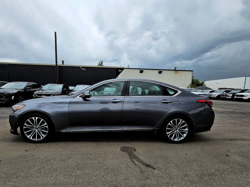 2016 Hyundai Genesis - Image 8 of 19