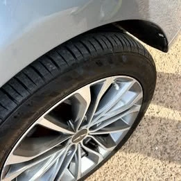 2016 Hyundai Genesis - Image 9 of 17