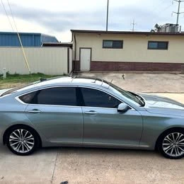 2016 Hyundai Genesis - Image 2 of 17