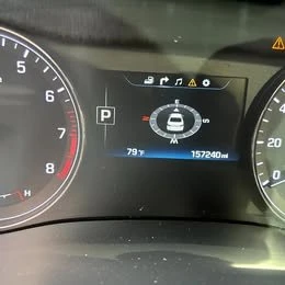 2016 Hyundai Genesis - Image 10 of 17